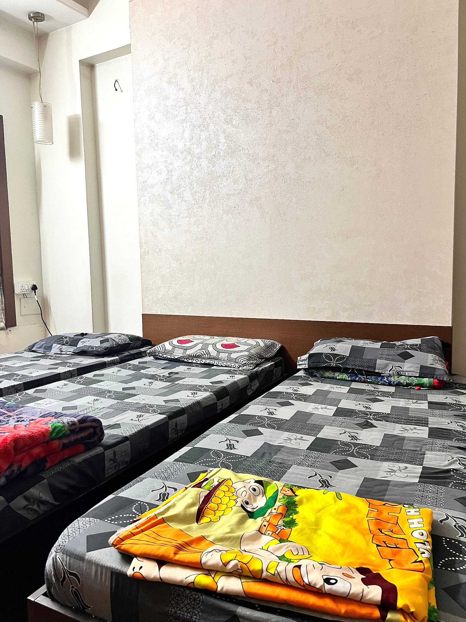 Room interior, Ansh