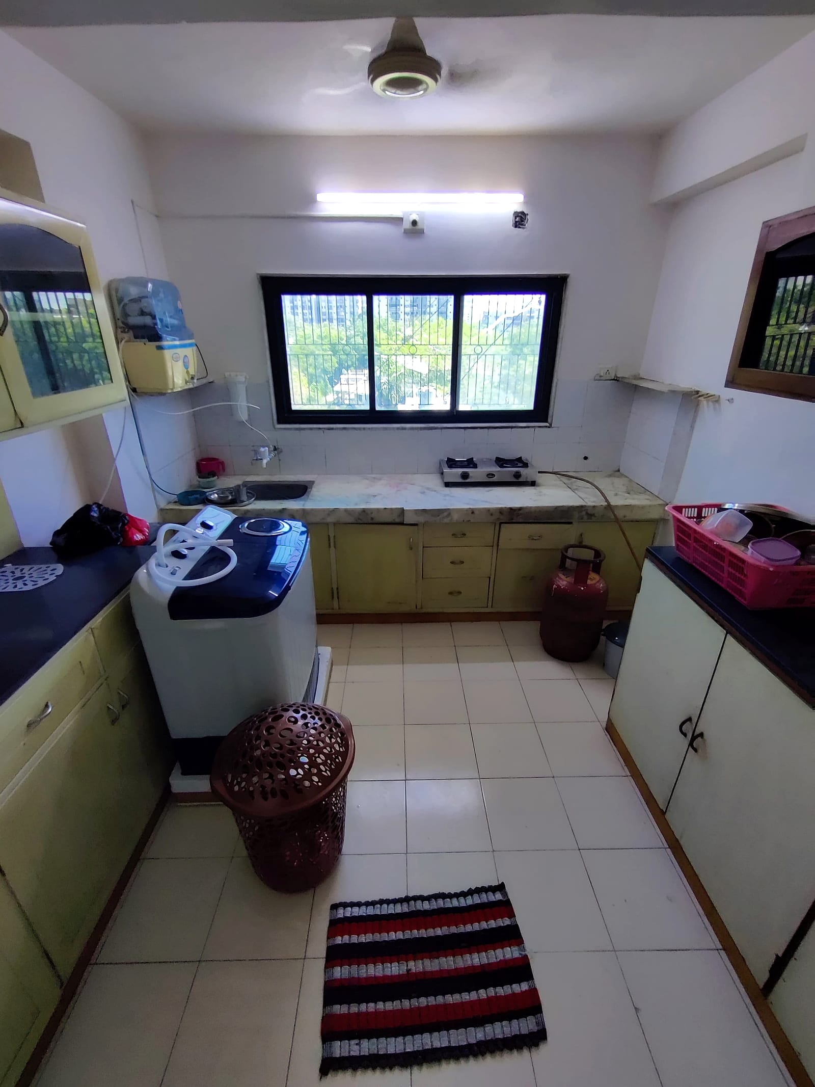 Common area, Satellite